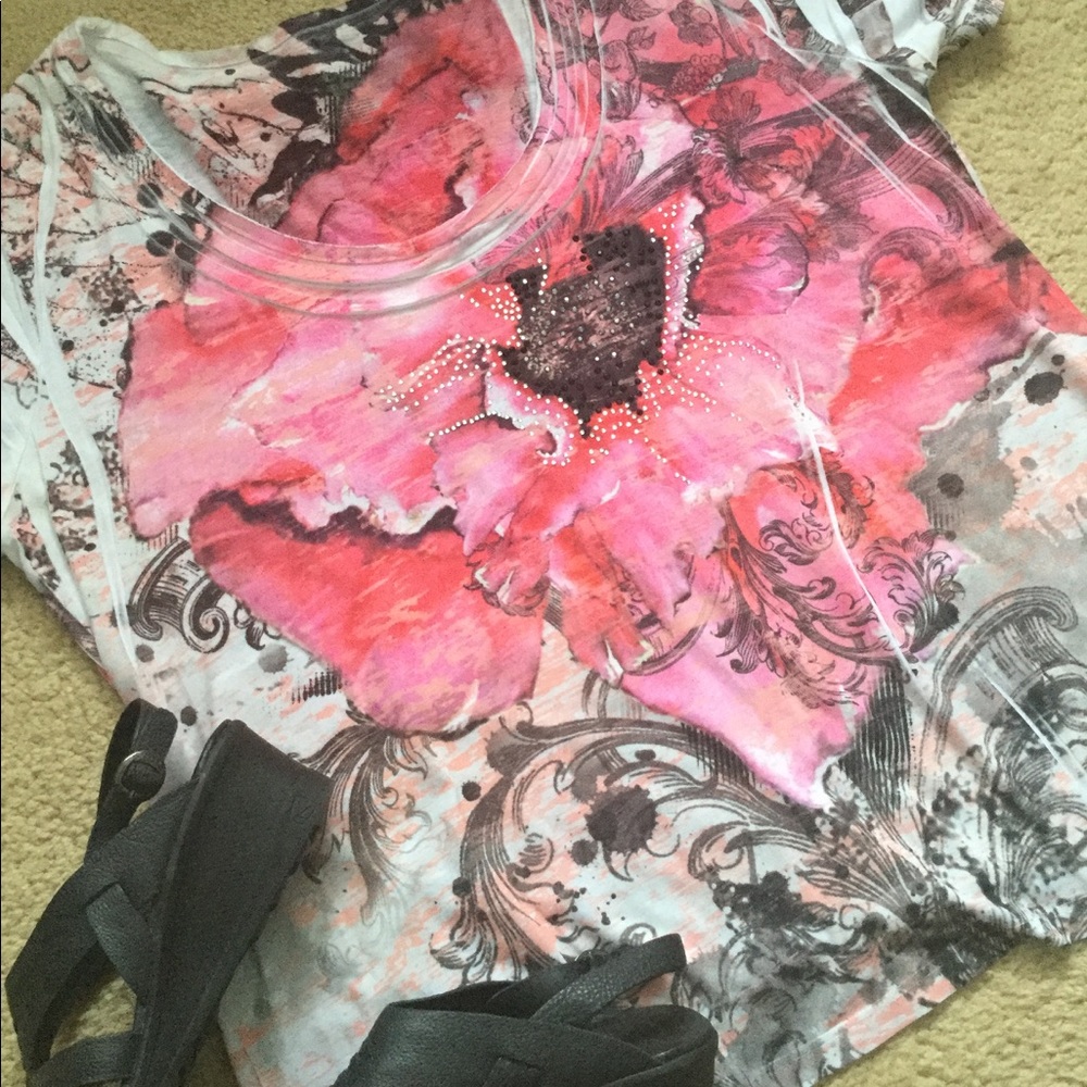 Like new Lane Bryant tee shirt 18/20 1x